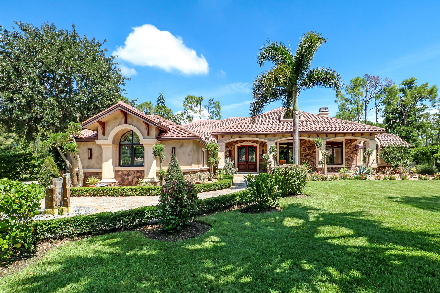 FLORIDA WEEKLY HOUSE HUNTING